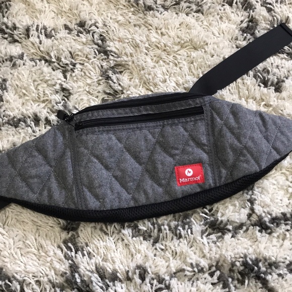 Marmot Handbags - Marmot Fanny pack